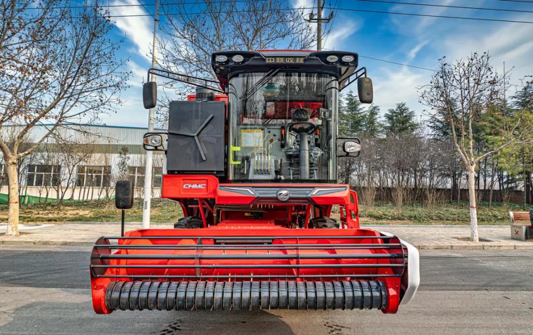 中聯(lián)收獲自走式花生撿拾收獲機(jī)——花生收獲界的“扛把子” 扛把子3.jpg